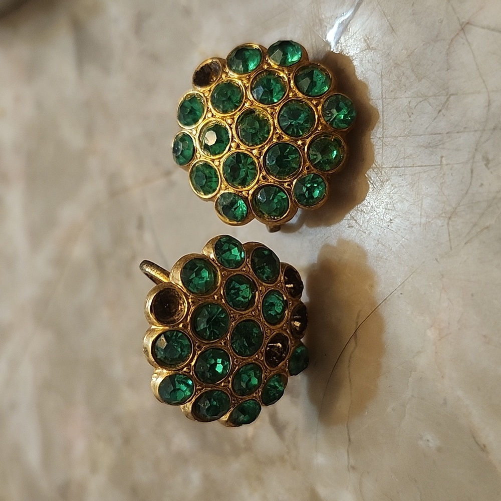 Woman's earrings